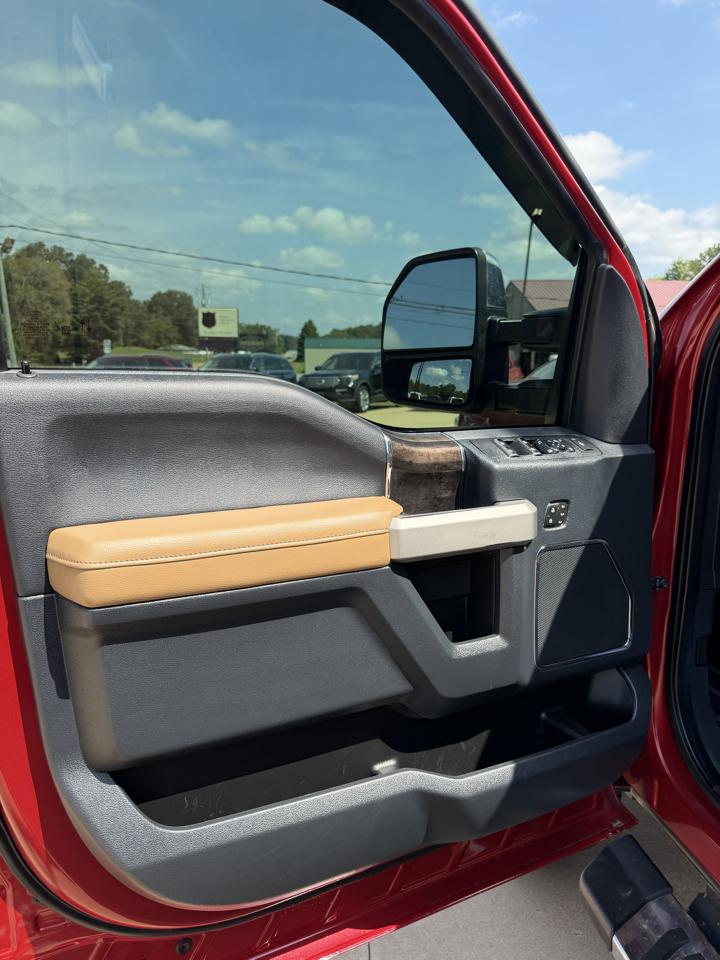 Ford F-350 SD Lariat Crew Cab SWB 4WD 2022
