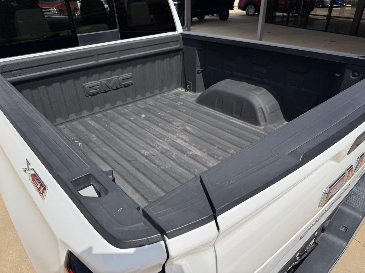 GMC Sierra 1500 SLT Crew Cab Long Box 4WD 2020