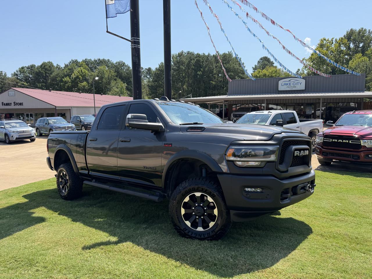 RAM 2500 Power Wagon Crew Cab SWB 4WD 2022