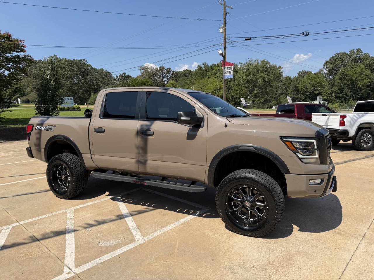 Nissan Titan PRO-4X Crew Cab 4WD 2021