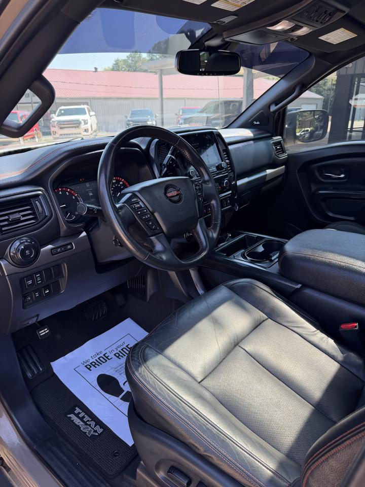 Nissan Titan PRO-4X Crew Cab 4WD 2021