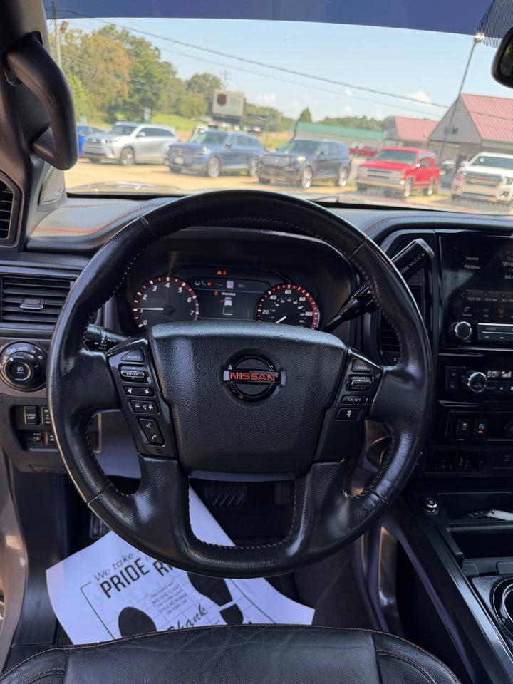 Nissan Titan PRO-4X Crew Cab 4WD 2021