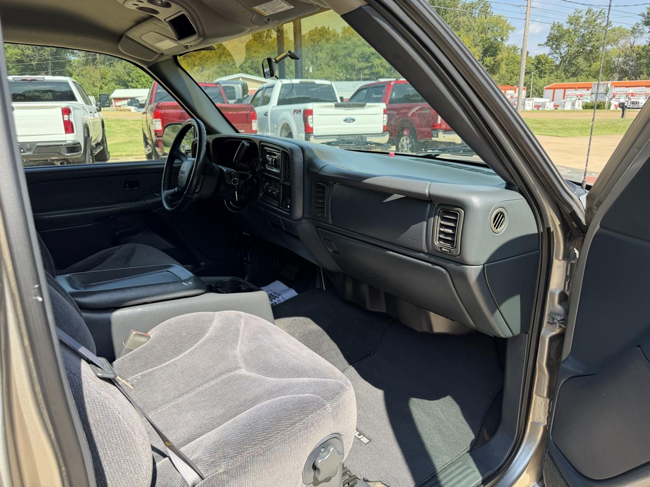 GMC Sierra 1500 2WD Reg Cab 119.0" SLE 1999