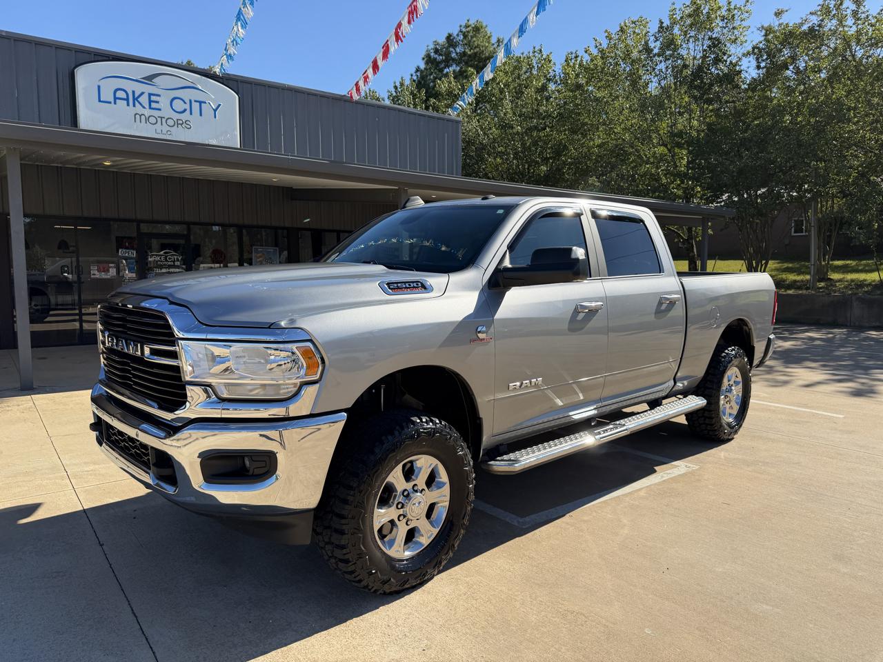 RAM 2500 Tradesman Crew Cab SWB 4WD 2021