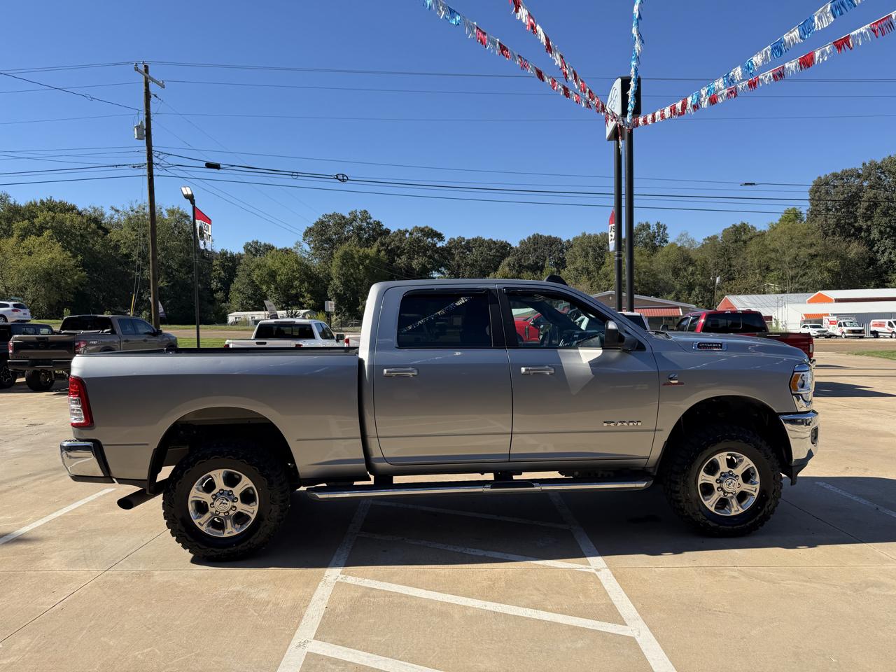 RAM 2500 Tradesman Crew Cab SWB 4WD 2021