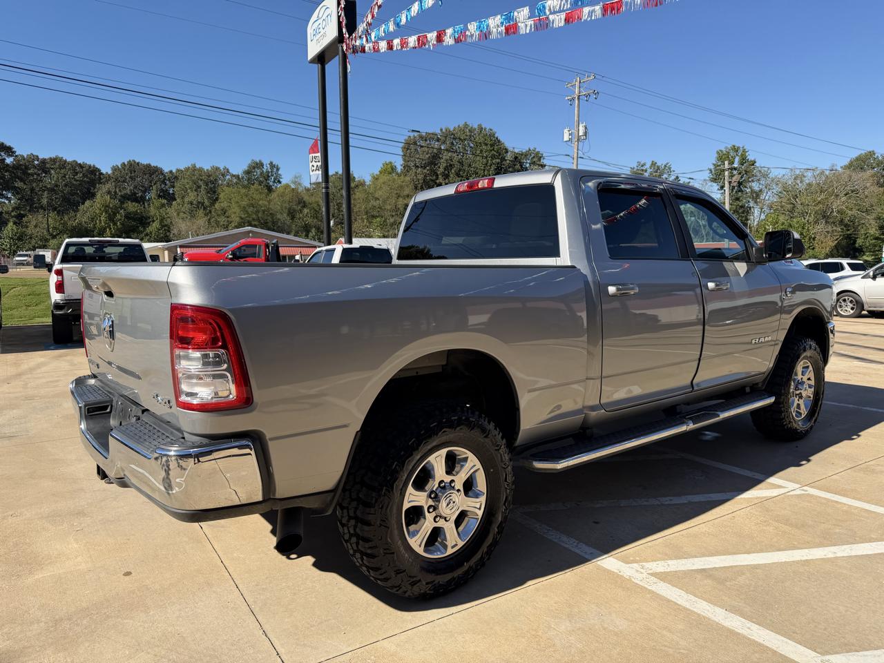 RAM 2500 Tradesman Crew Cab SWB 4WD 2021