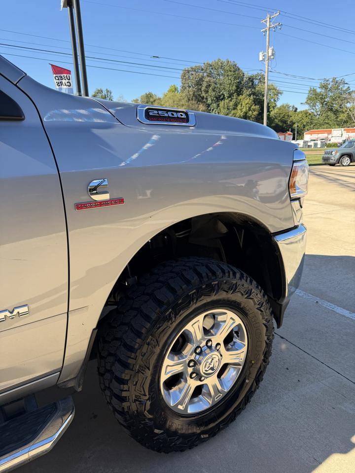 RAM 2500 Tradesman Crew Cab SWB 4WD 2021