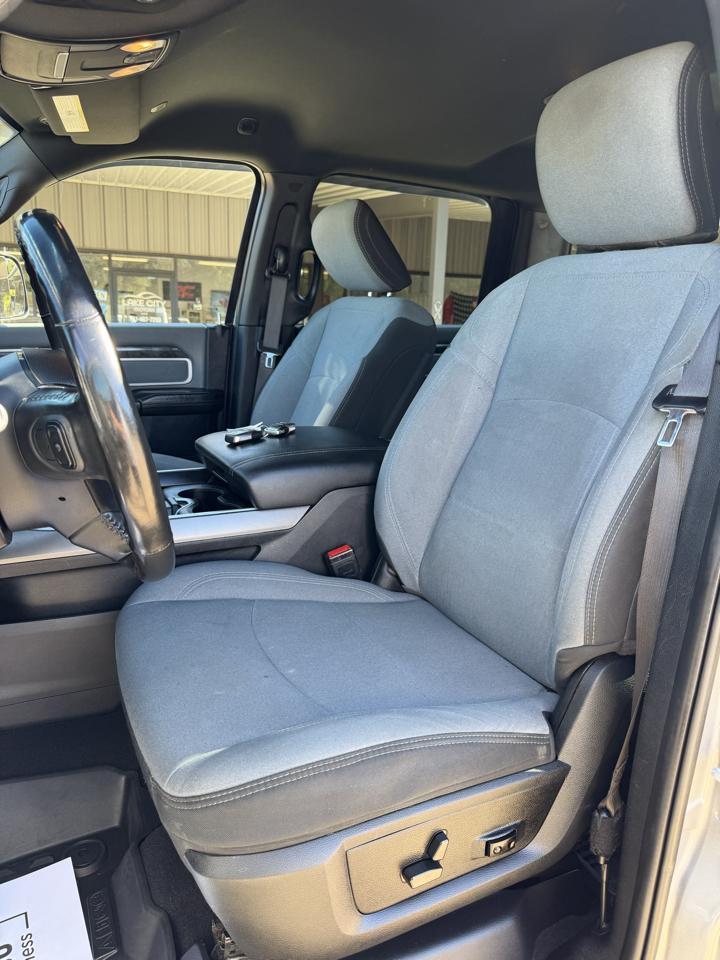 RAM 2500 Tradesman Crew Cab SWB 4WD 2021