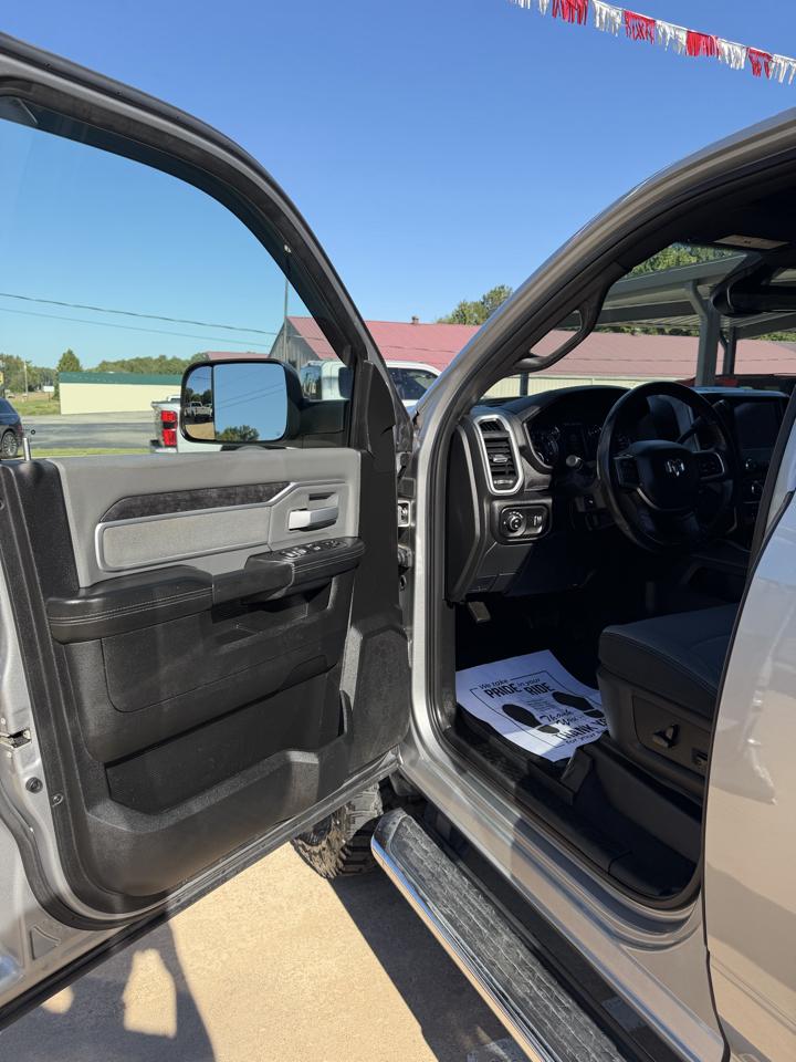 RAM 2500 Tradesman Crew Cab SWB 4WD 2021