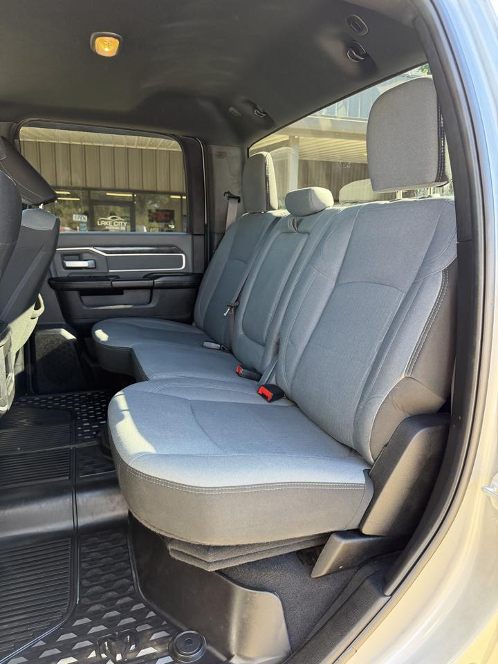 RAM 2500 Tradesman Crew Cab SWB 4WD 2021