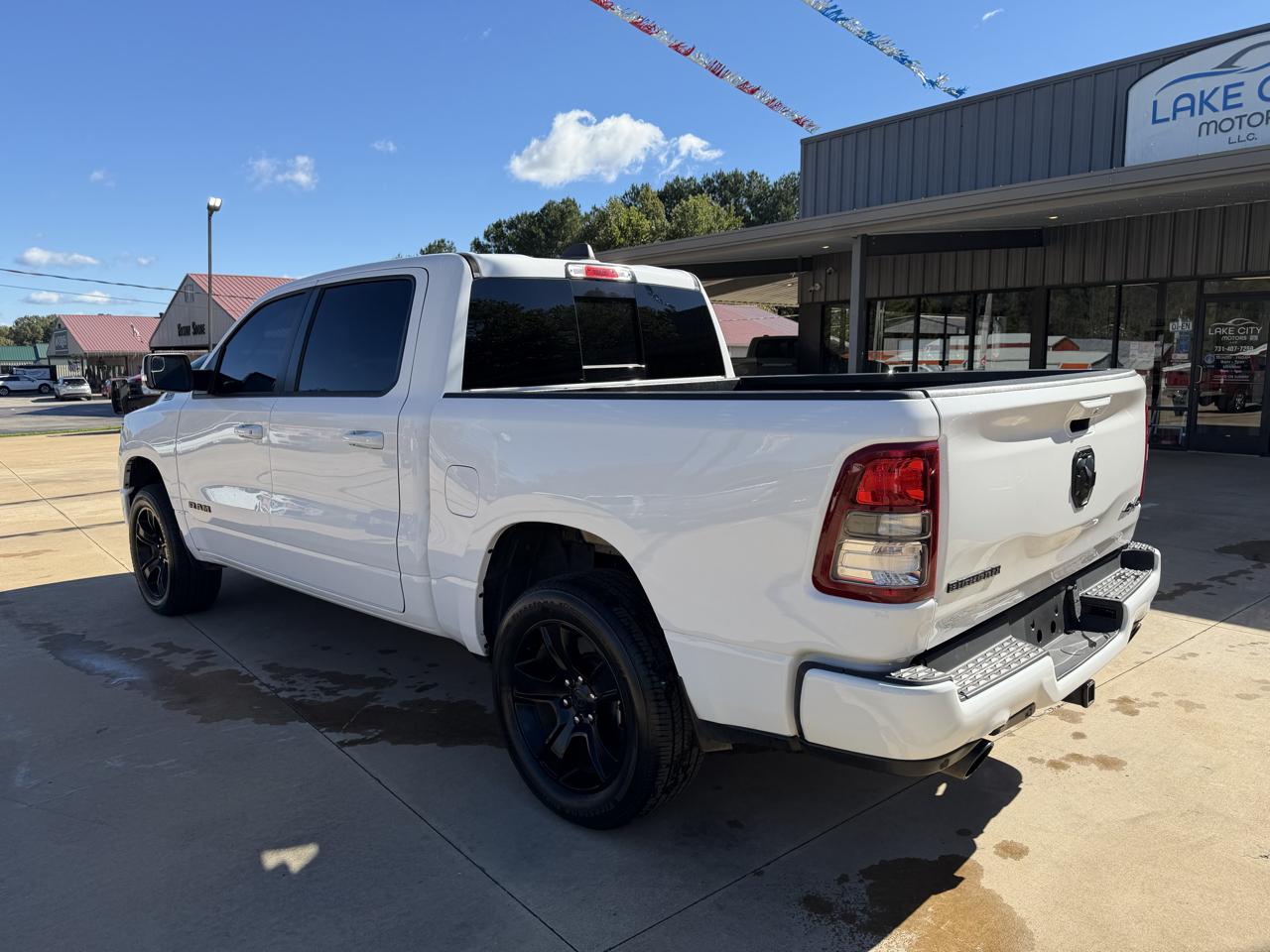 RAM 1500 Big Horn Crew Cab SWB 4WD 2020