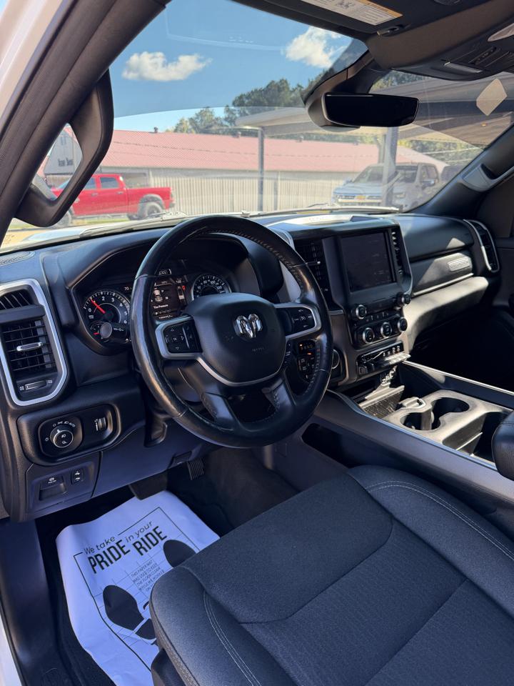 RAM 1500 Big Horn Crew Cab SWB 4WD 2020