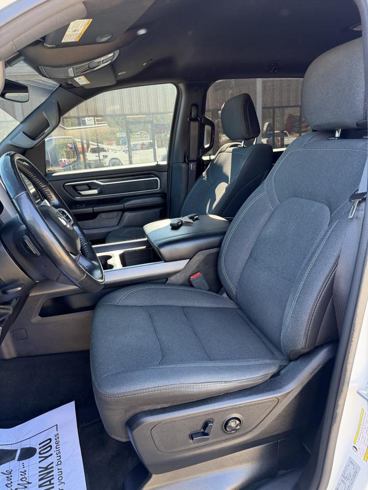 RAM 1500 Big Horn Crew Cab SWB 4WD 2020