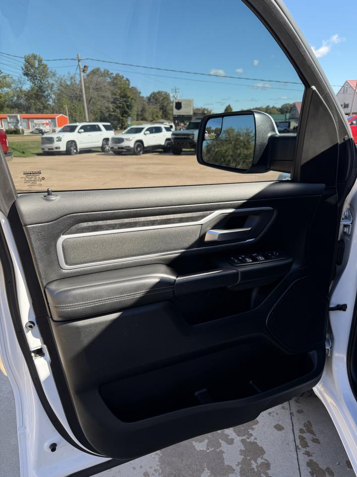 RAM 1500 Big Horn Crew Cab SWB 4WD 2020