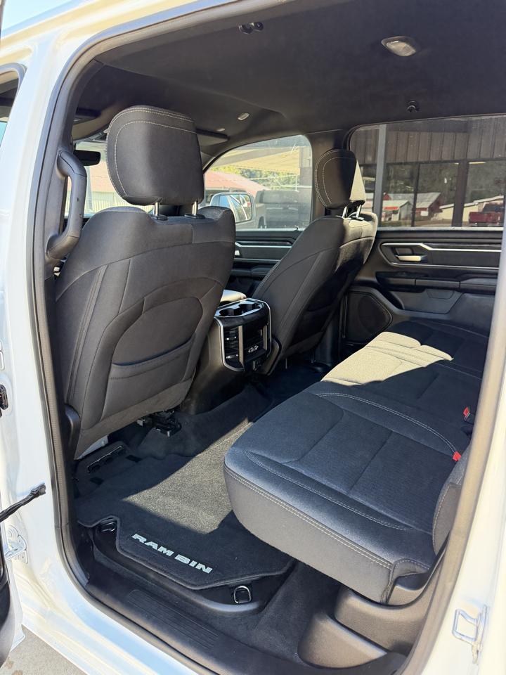 RAM 1500 Big Horn Crew Cab SWB 4WD 2020