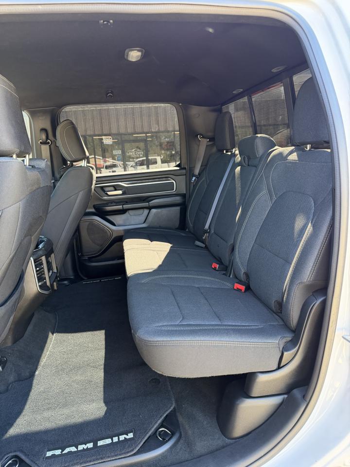 RAM 1500 Big Horn Crew Cab SWB 4WD 2020