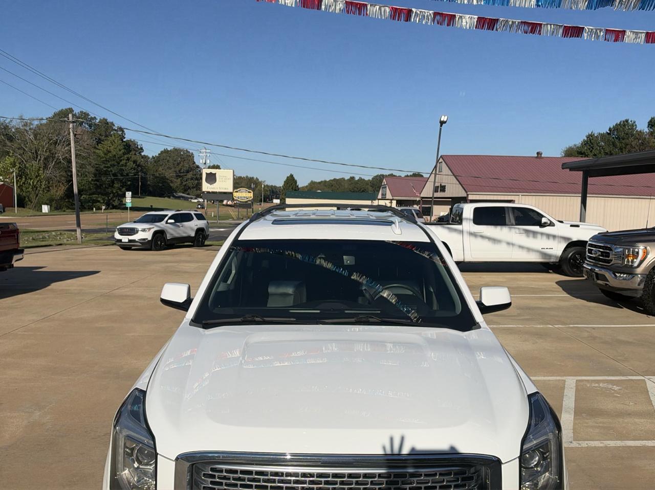 GMC Yukon Denali 4WD 2017