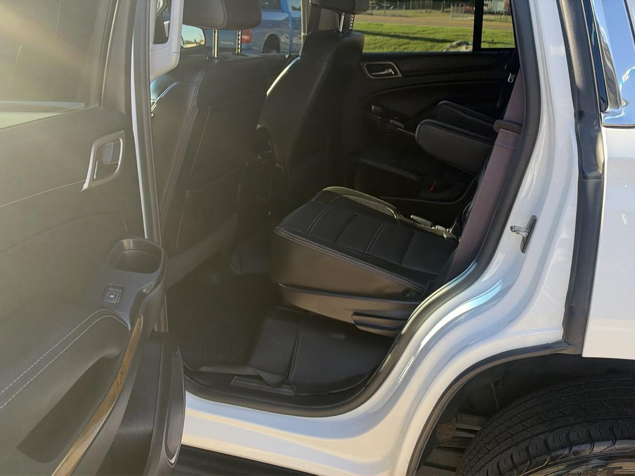 GMC Yukon Denali 4WD 2017
