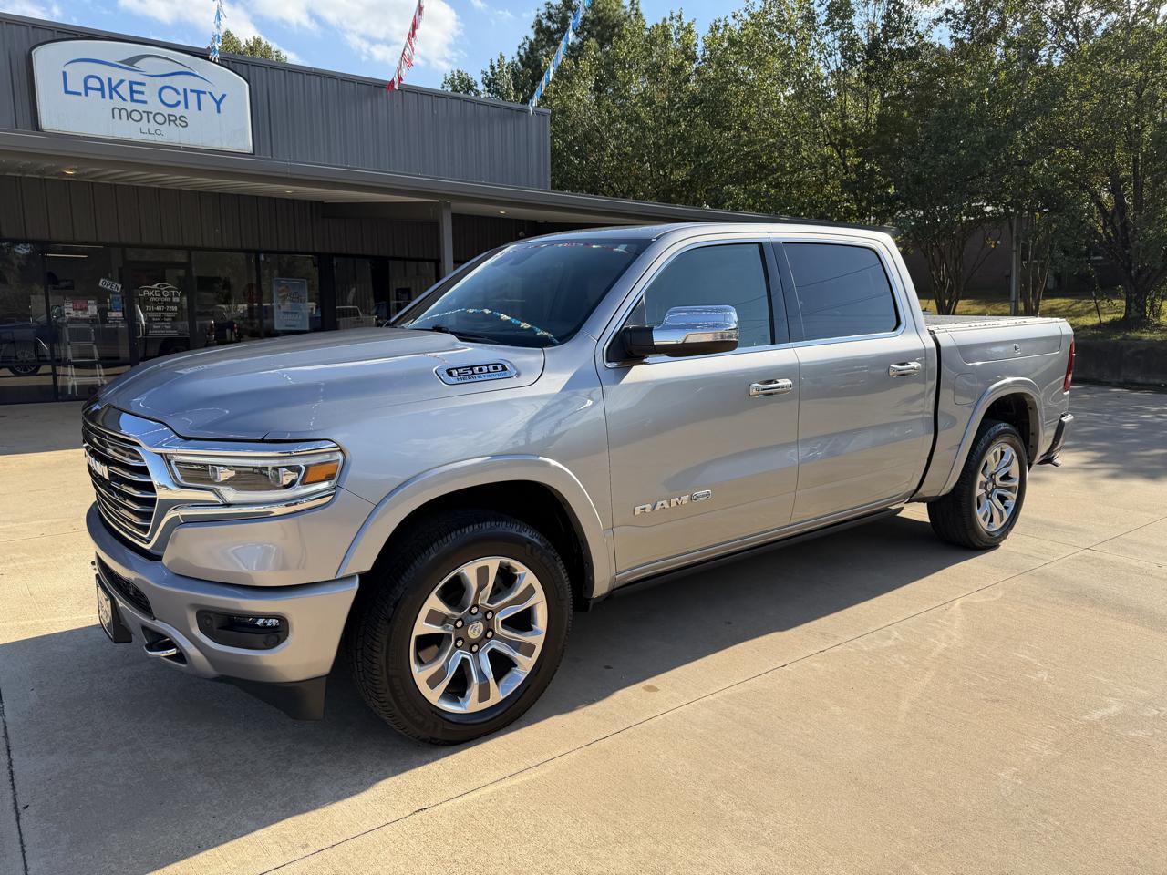 RAM 1500 Limited Longhorn 4x4 Crew Cab 5'7" Box 2022