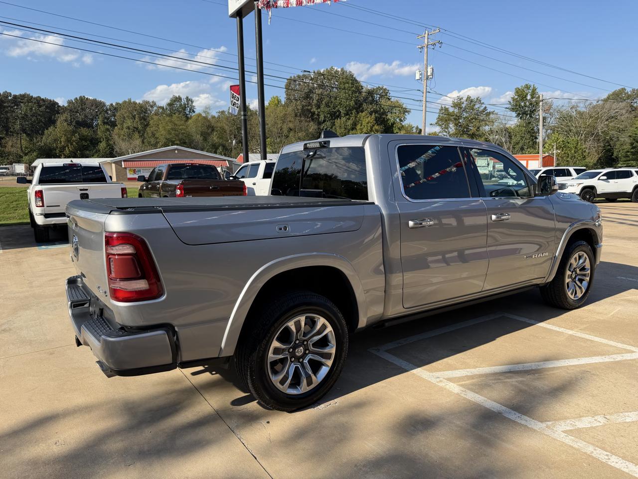 RAM 1500 Limited Longhorn 4x4 Crew Cab 5'7" Box 2022