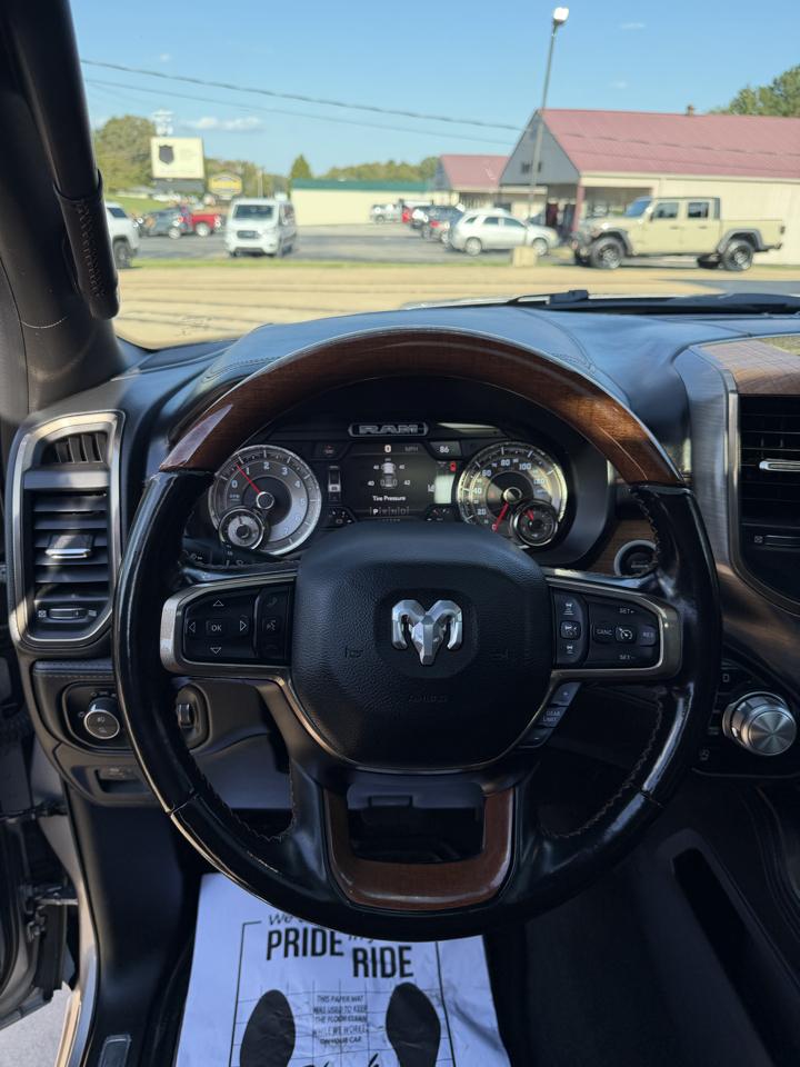 RAM 1500 Limited Longhorn 4x4 Crew Cab 5'7" Box 2022