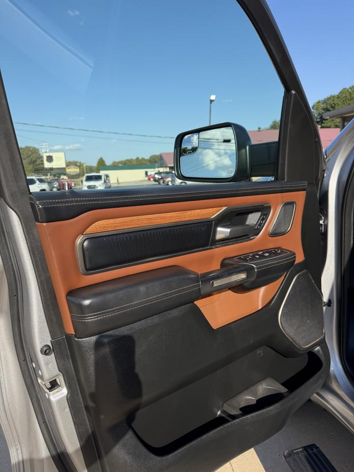 RAM 1500 Limited Longhorn 4x4 Crew Cab 5'7" Box 2022