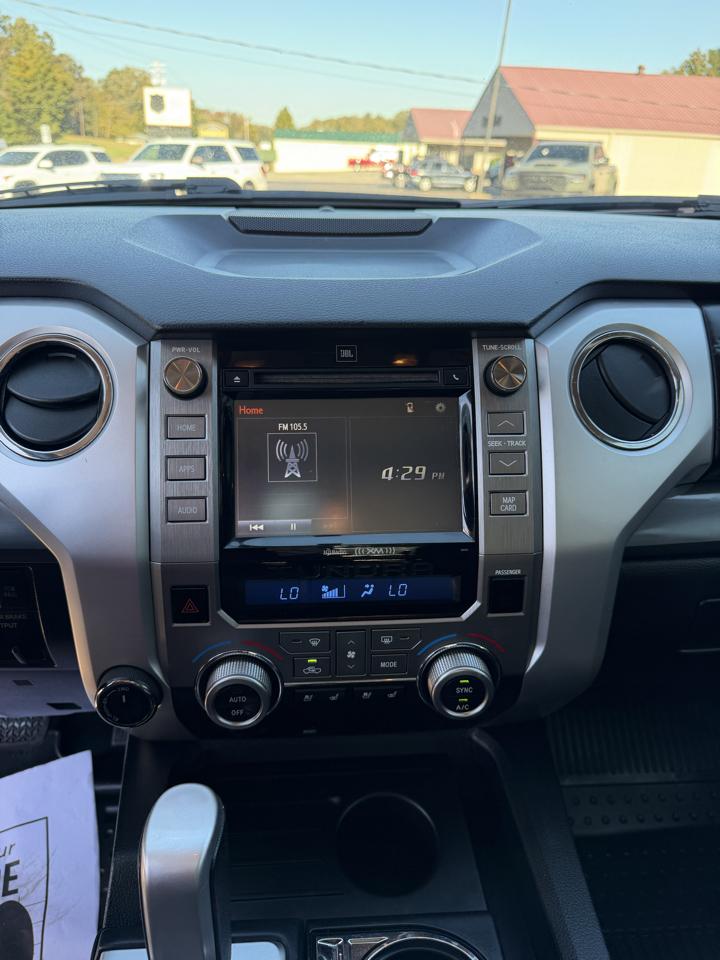 Toyota Tundra Platinum CrewMax 5.7L FFV 4WD 2016
