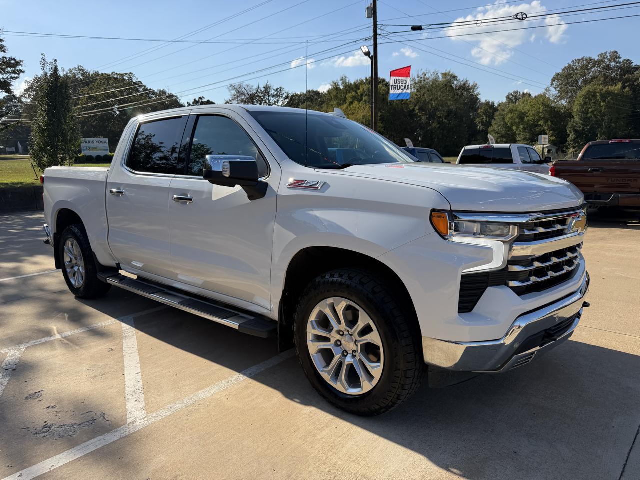 Chevrolet Silverado 1500 LTZ Crew Cab 4WD 2023