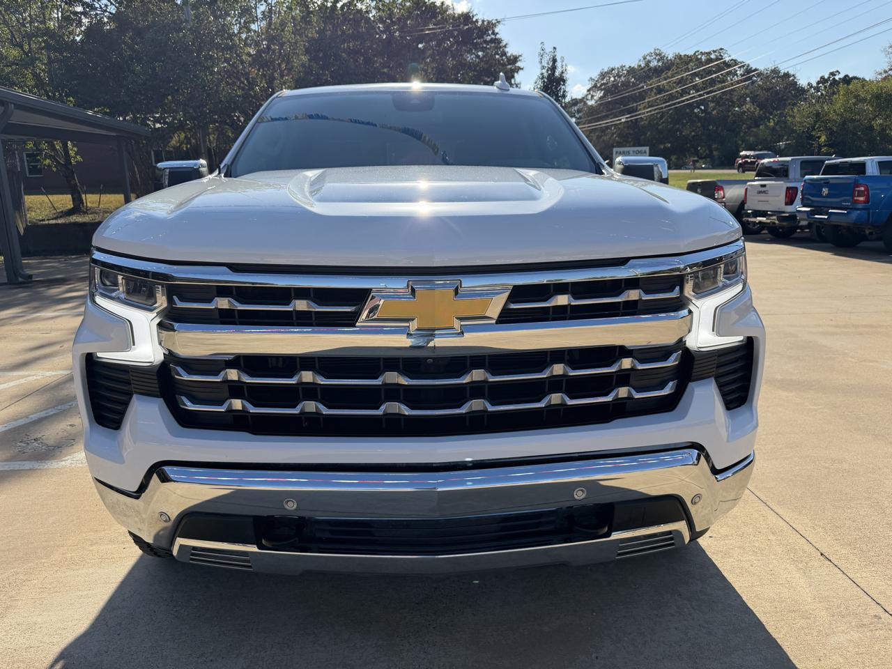 Chevrolet Silverado 1500 LTZ Crew Cab 4WD 2023