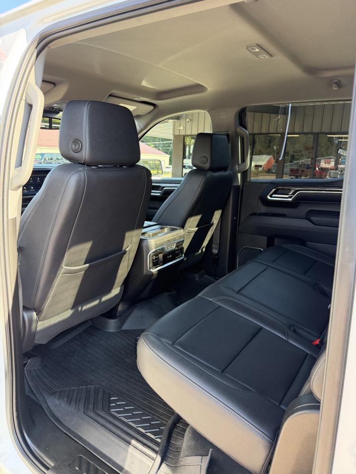Chevrolet Silverado 1500 LTZ Crew Cab 4WD 2023