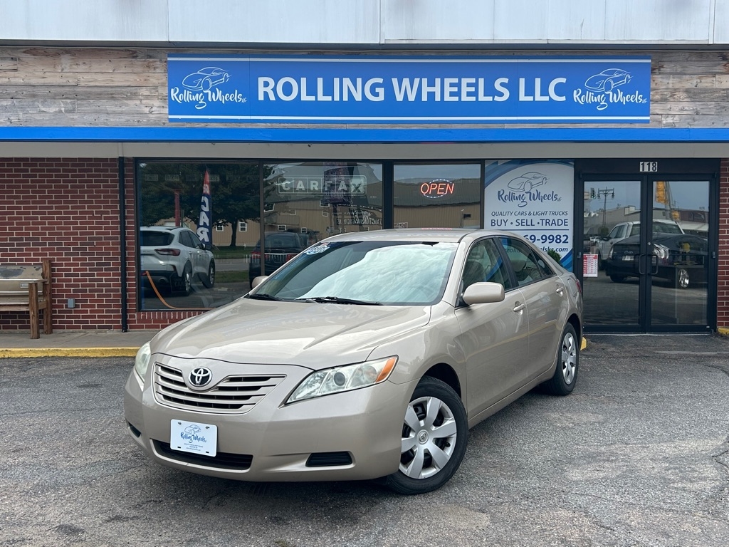 2009 Toyota Camry LE 5-Spd AT