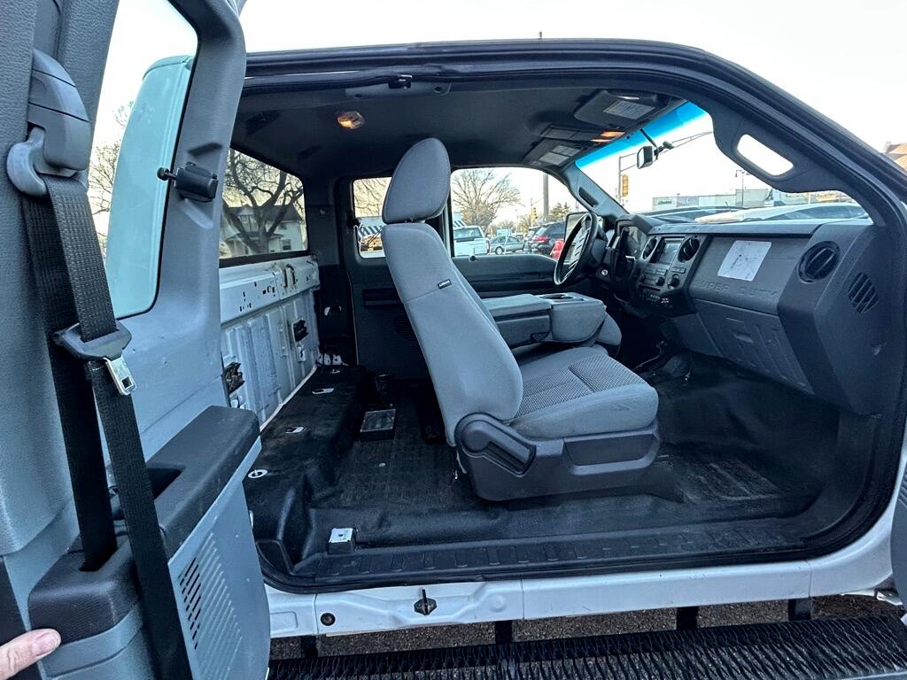 Ford F-250 SD XL SuperCab 4WD 2015