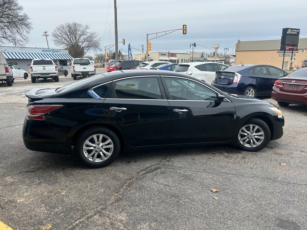 Nissan Altima 2.5 S 2015
