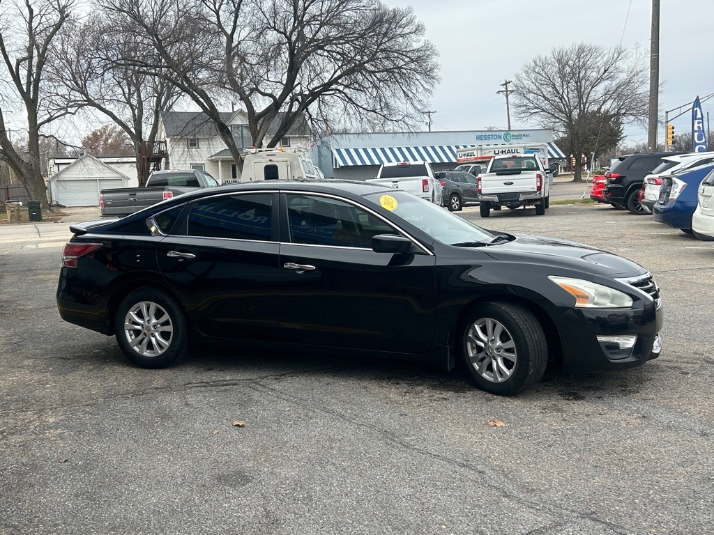 Nissan Altima 2.5 S 2015