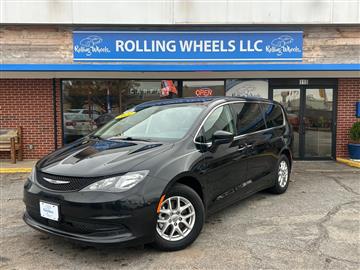 2022 Chrysler Voyager LX