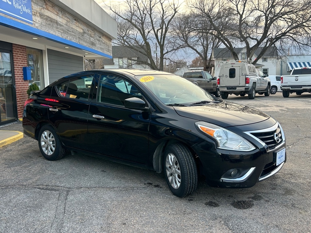 Nissan Versa 1.6 SV Sedan 2018