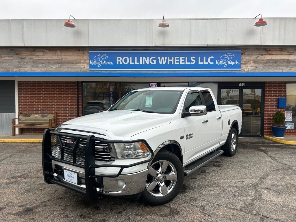 2014 RAM 1500 Lone Star 4x2 Quad Cab 6'4" Box