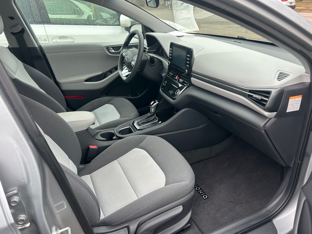 Hyundai Ioniq Hybrid Blue 2020