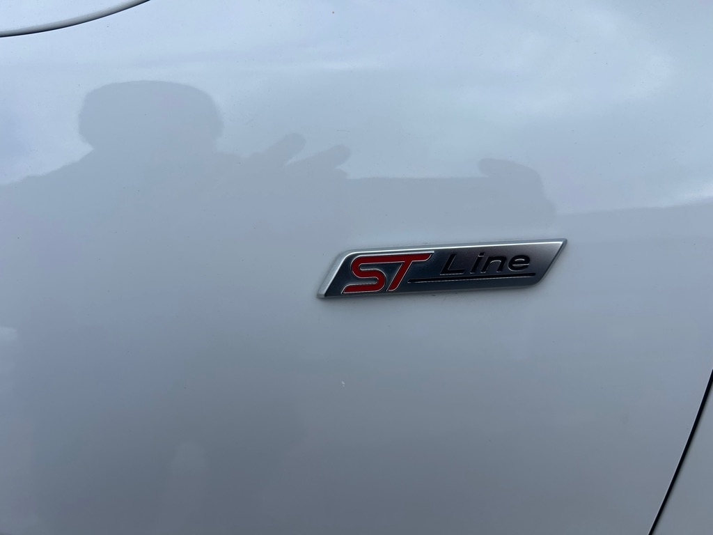 Ford Escape ST-Line Select  Hybrid AWD 2023