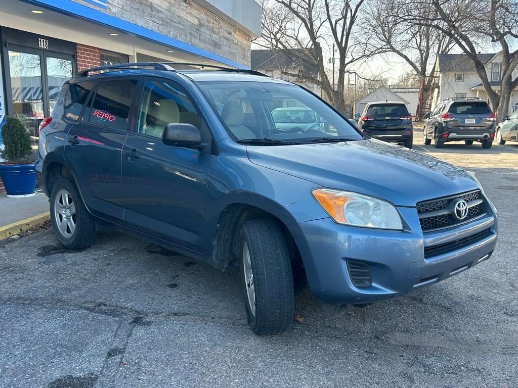 Toyota RAV4 Base I4 2WD 2009