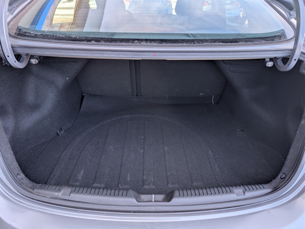 Hyundai Elantra SE 6AT 2015