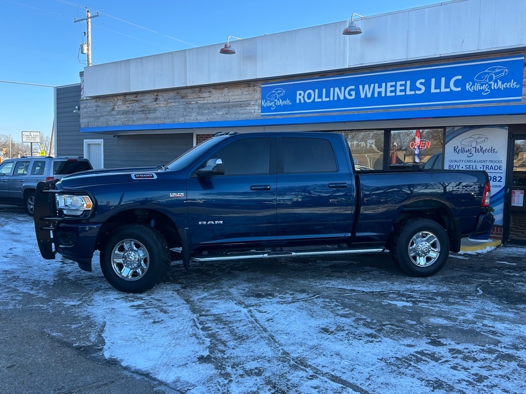 RAM 2500 Big Horn 4x4 Crew Cab 6'4" Box 2021