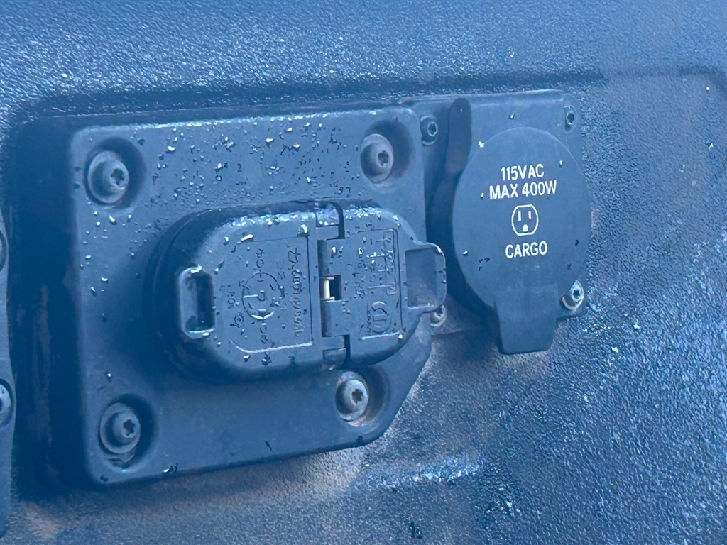 RAM 2500 Big Horn 4x4 Crew Cab 6'4" Box 2021