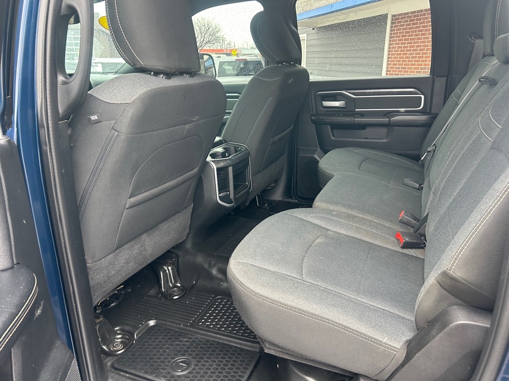 RAM 2500 Big Horn 4x4 Crew Cab 6'4" Box 2021