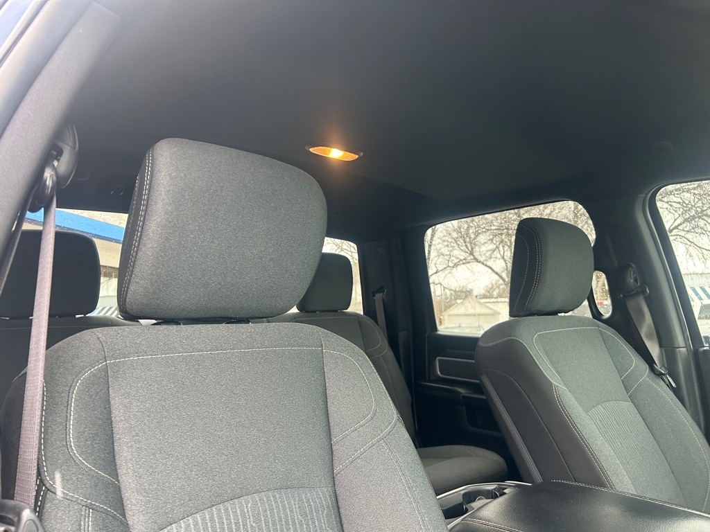 RAM 2500 Big Horn 4x4 Crew Cab 6'4" Box 2021