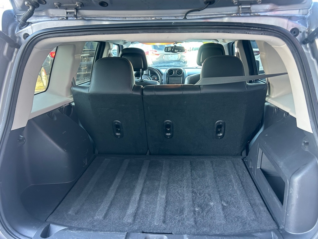 Jeep Patriot Latitude 2WD 2016