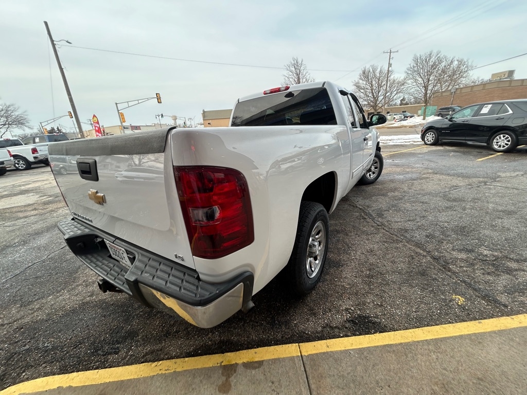 Chevrolet Silverado 1500 LS Extended Cab 2WD 2013
