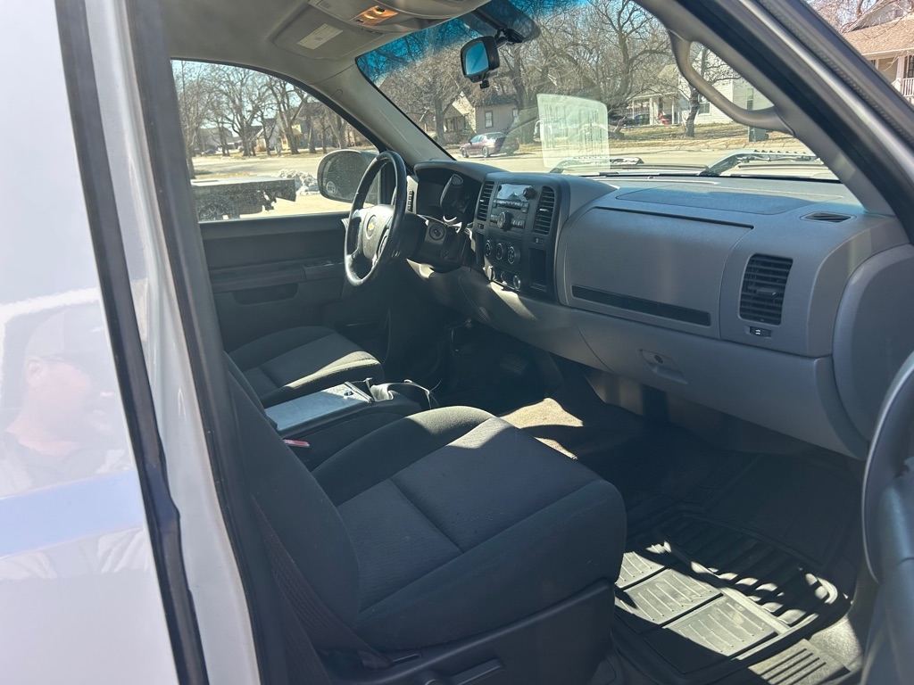 Chevrolet Silverado 1500 LS Extended Cab 2WD 2013