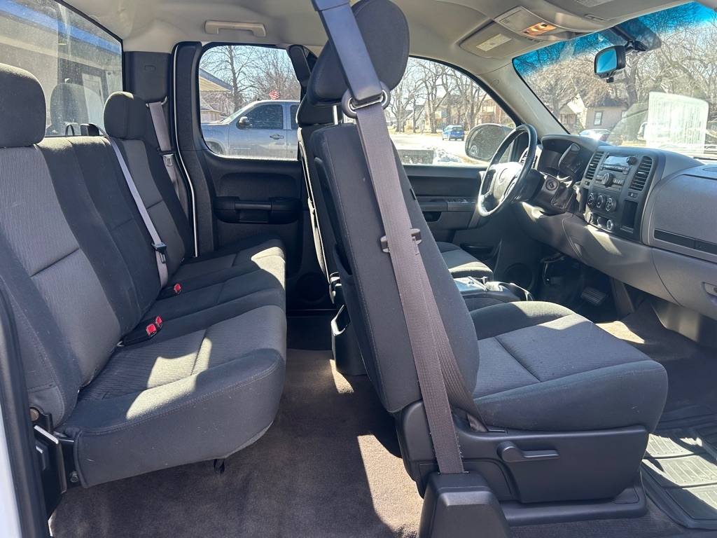 Chevrolet Silverado 1500 LS Extended Cab 2WD 2013