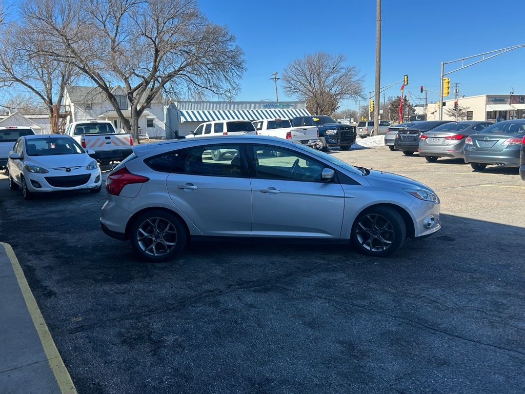 Ford Focus SE Hatch 2014
